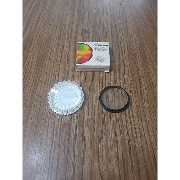 TIFFEN 52mm HAZE 1 filter with case - Picture 1 of 8